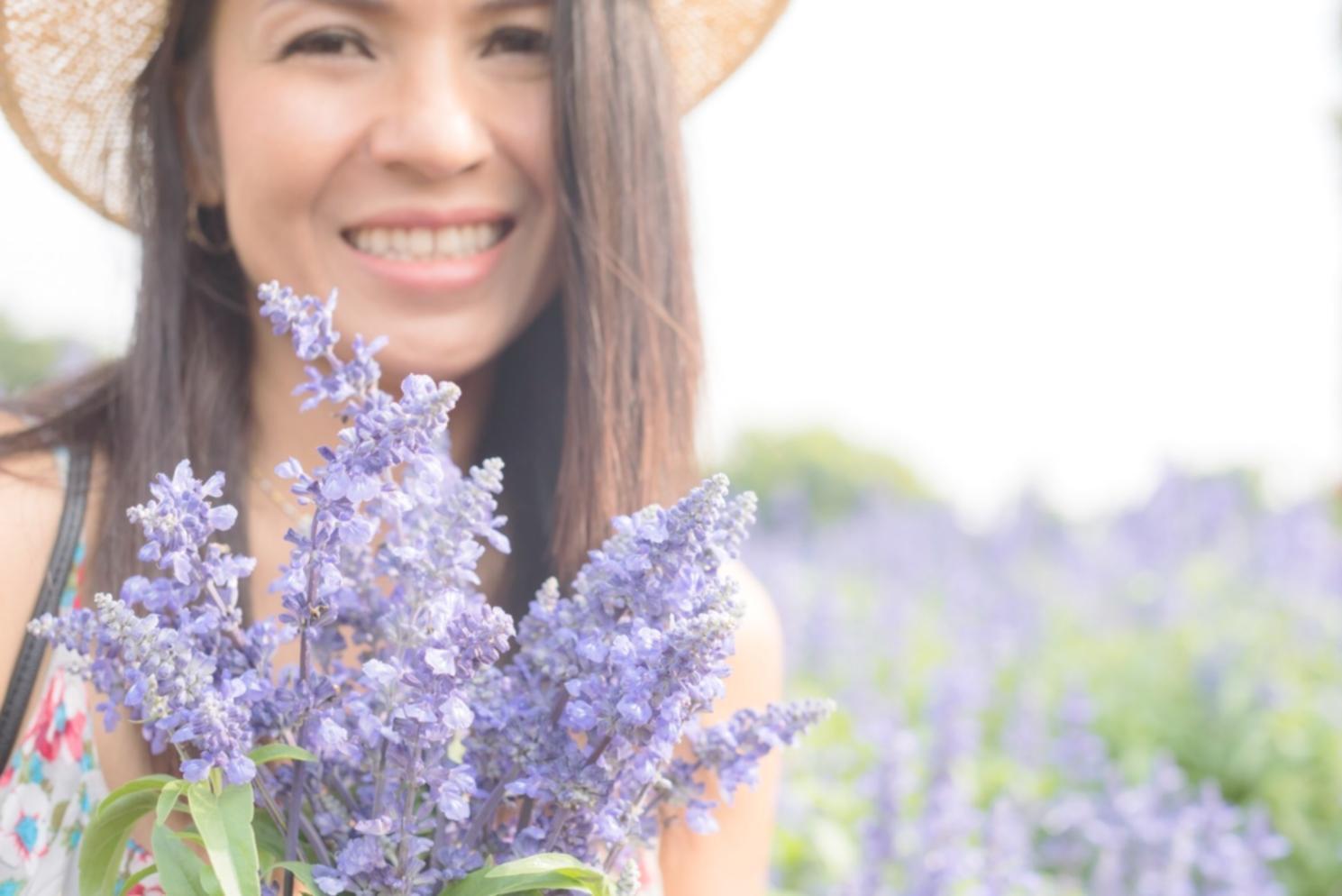 Professional seasonal arrangement showcasing climate-specific design techniques